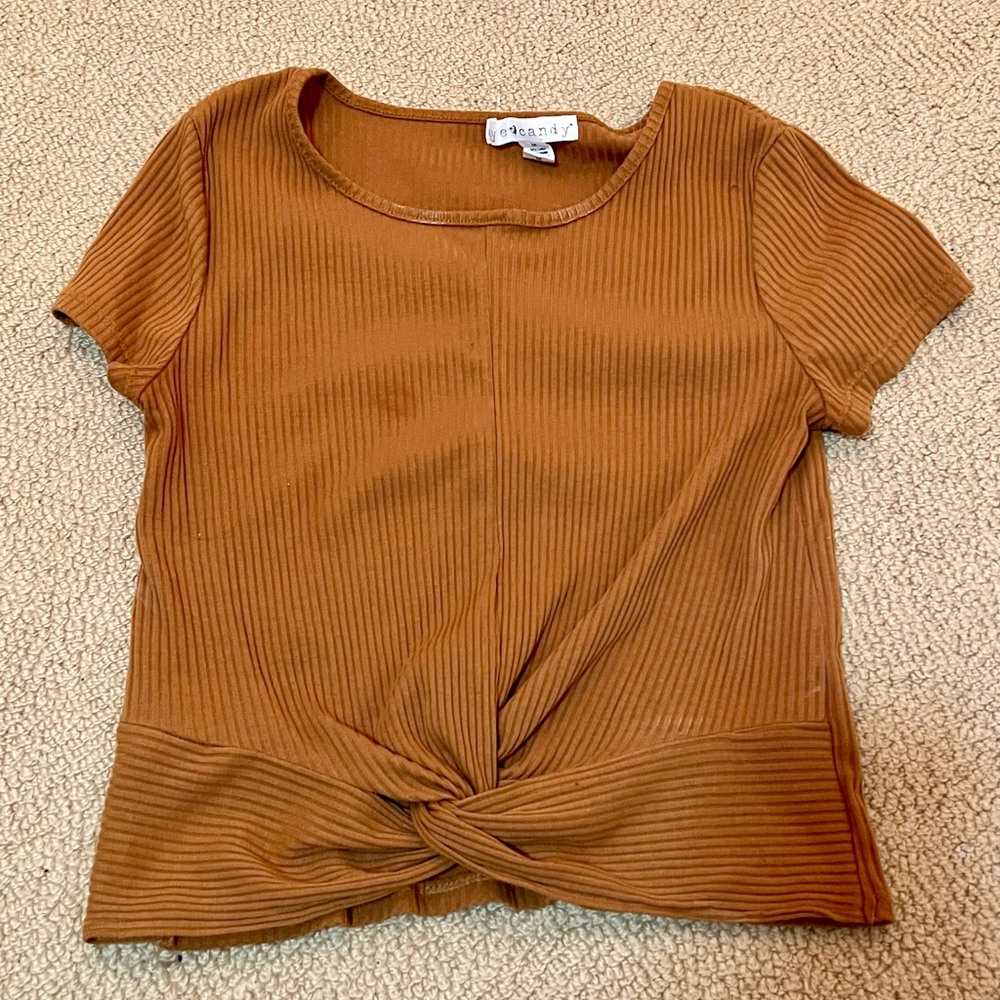 burnt orange top with cross detail